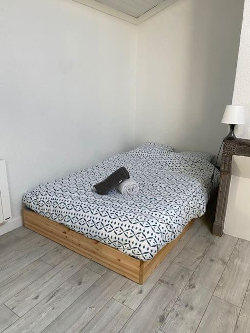 Studio Sous Les Toits Paisible Appartement *